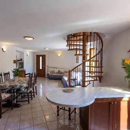 Casa Rita 1 In Vesio *